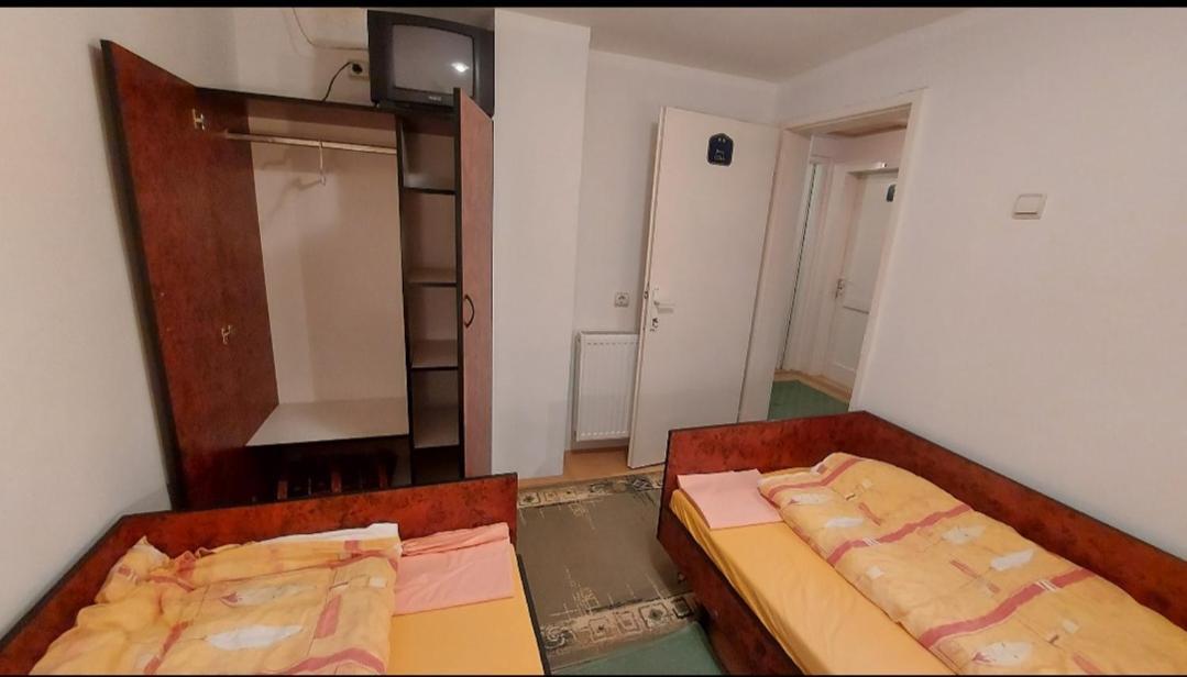 Domacinstvo Jolovic Hotell Kraljevo Eksteriør bilde